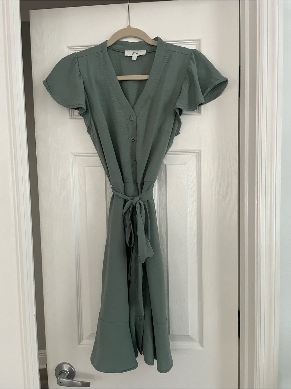 Lucky Brand Sage Green Button-Front Midi Dress with Tie Waist and Ruffle Sleeve
